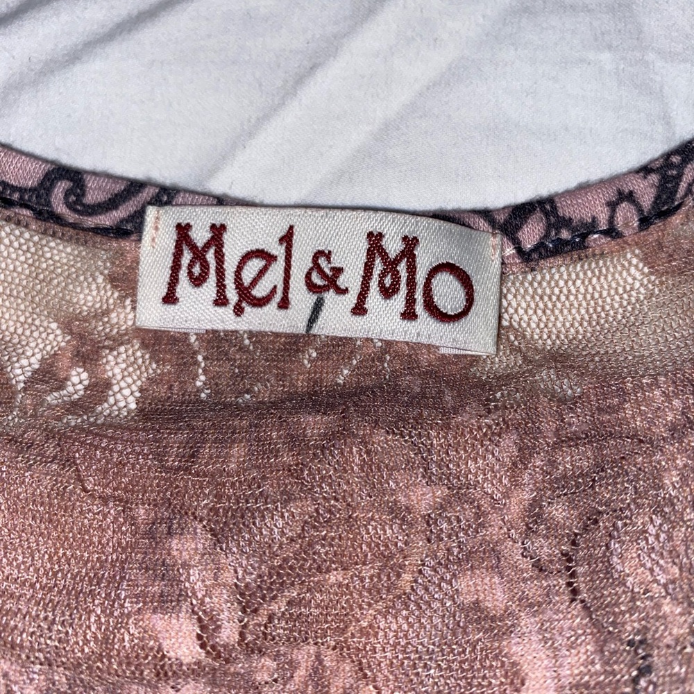 Mel & Mo Pink Lace Top. 0538 - Picture 4 of 8
